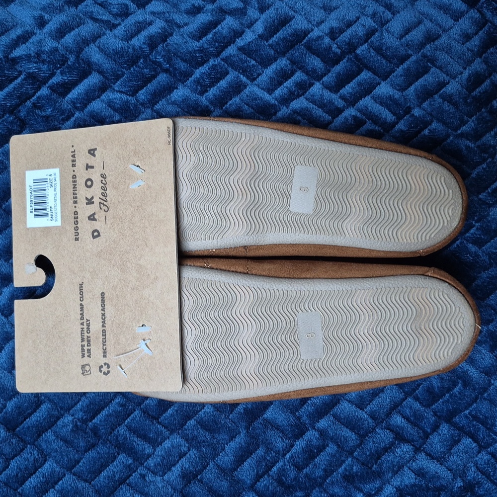 Dakota Fleece Women's Faux Fur Slippers With Memory Foam Size 8, New With Tags - Picture 4 of 7